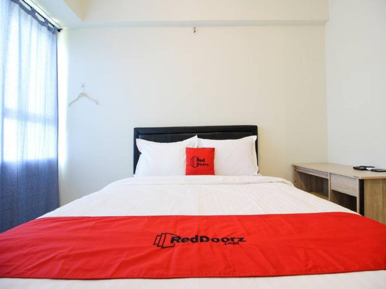 Reddoorz Apartment @ Malioboro City Adisucipto Maguwo エクステリア 写真